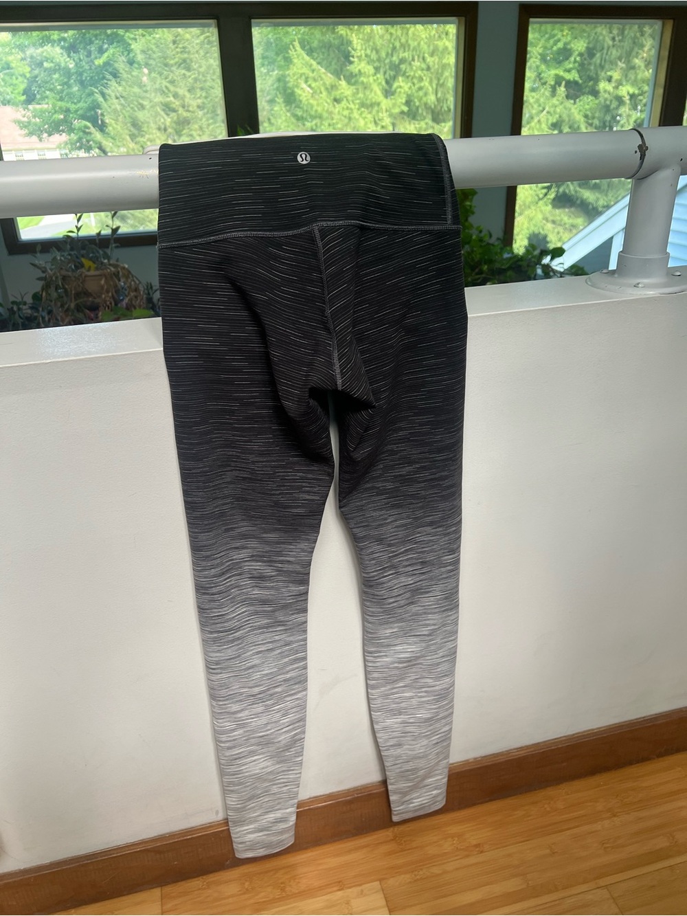 lululemon athletica Kids Ombre Leggings in Black and Gray